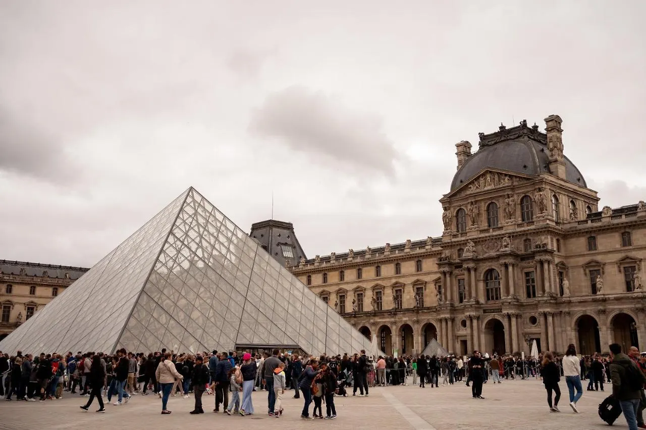 Daire Edgar Louvre - Richelieu 2 *